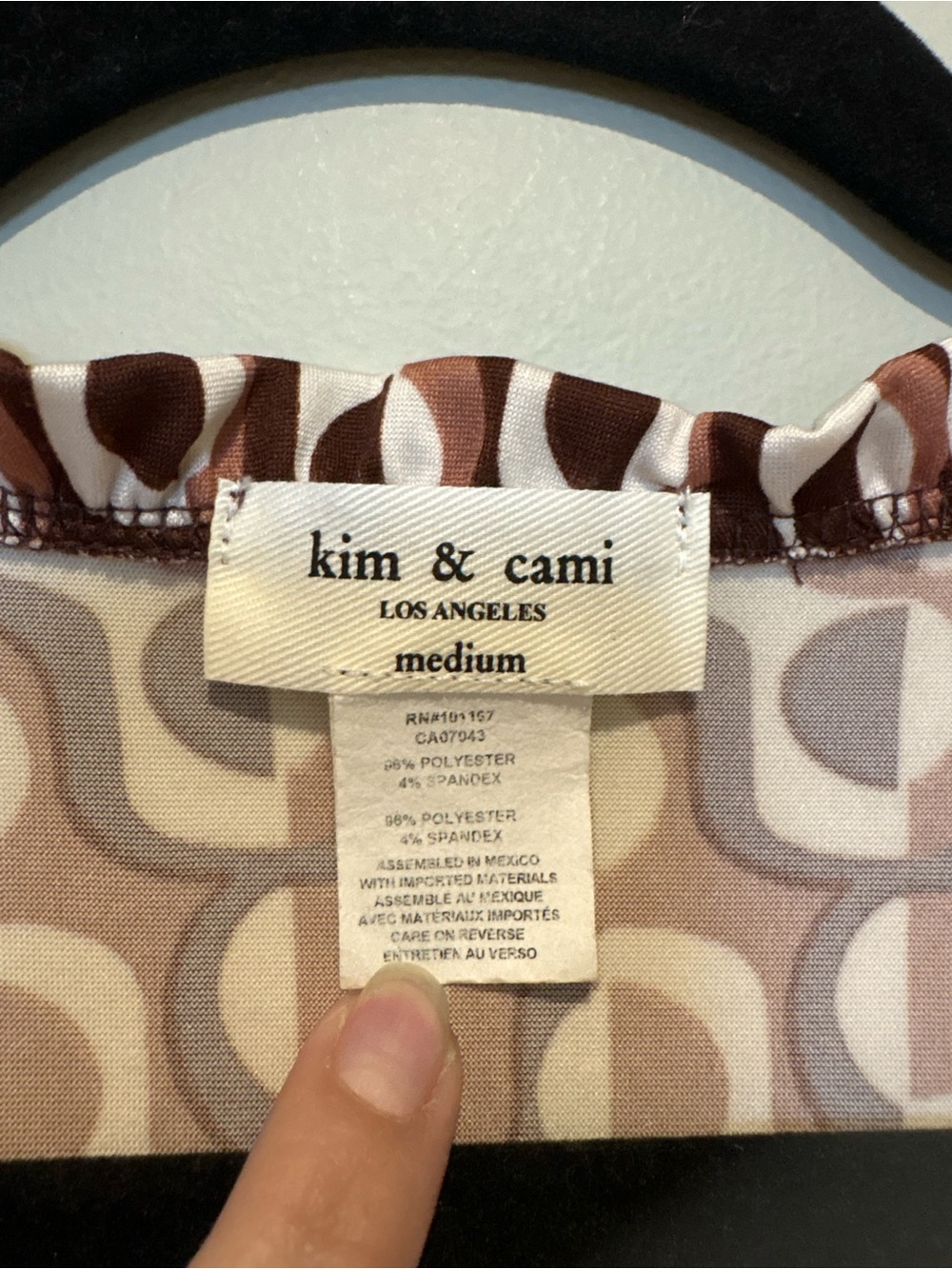 Kim & Cami Brown and Cream Geometric V-Neck Blouse - Picture 4 of 8